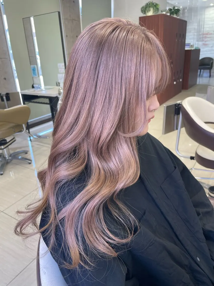 ロング カラー ピンクカラー 色川 優斗《髪質改善》のヘアスタイル