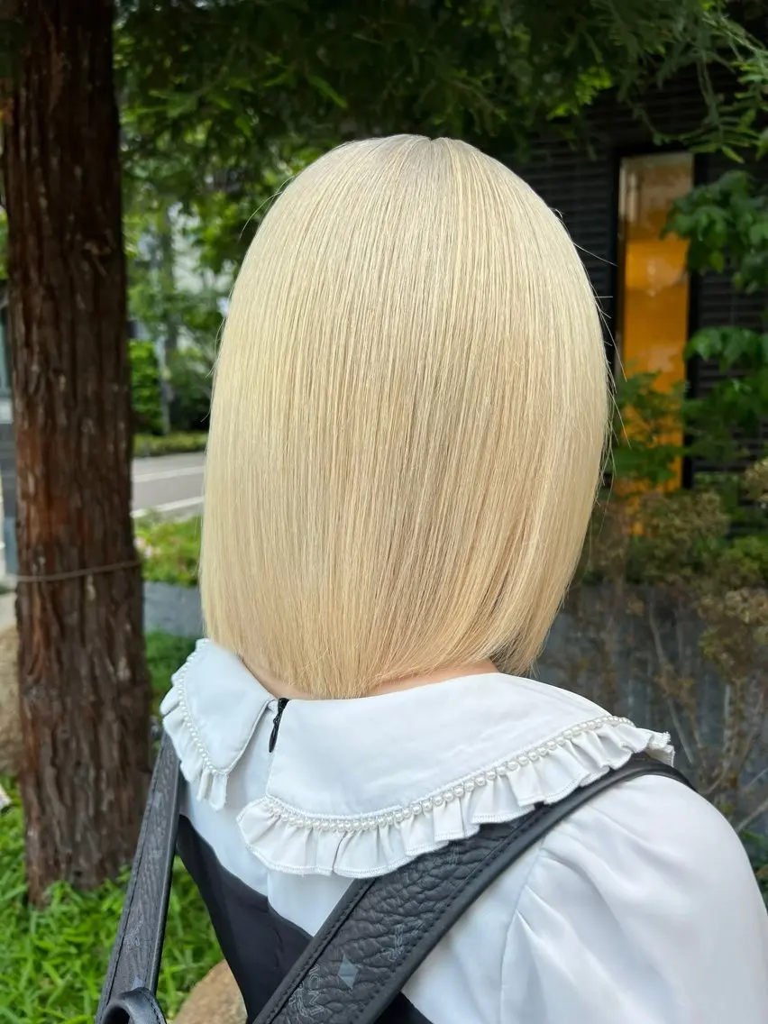 カラー 抜きっぱなしブロンド ハイトーンカラー リアム 【LIam】のヘアスタイル