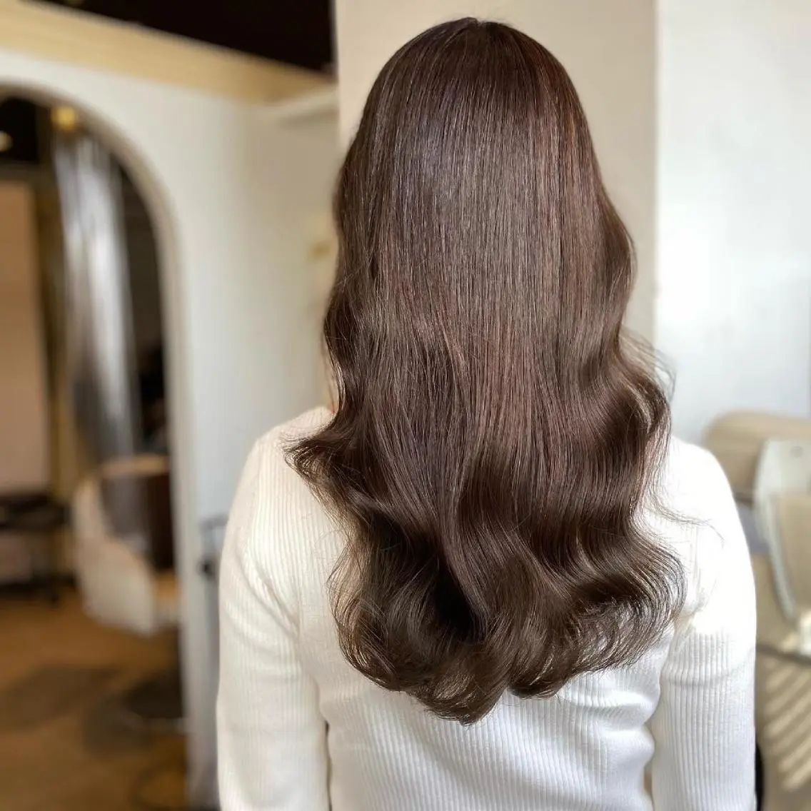 ロング 桑田 新菜のヘアスタイル