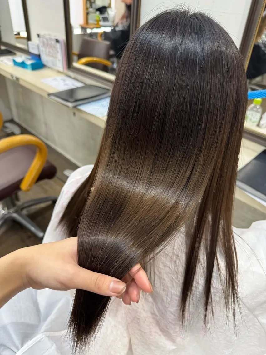 セミロング 横浜🦋ハイトーン 🫐シャドウルーツのヘアスタイル