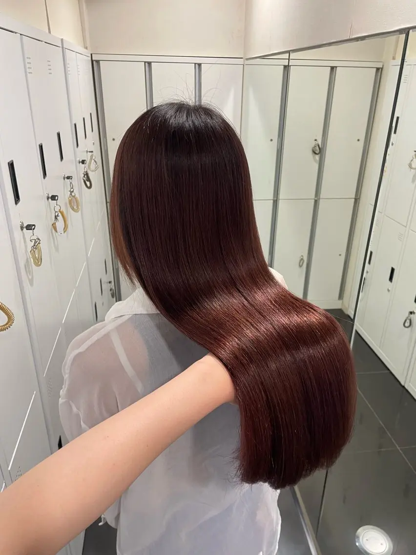 ロング カラー レッドカラー トリートメント 垢抜け小顔レイヤー オリーブ/スミレのヘアスタイル