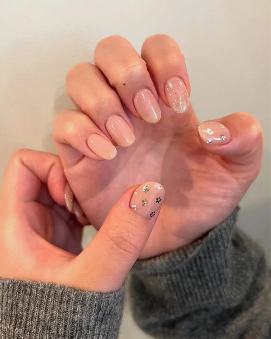ネイル シンプルネイル Chiori 🎀のネイルデザイン