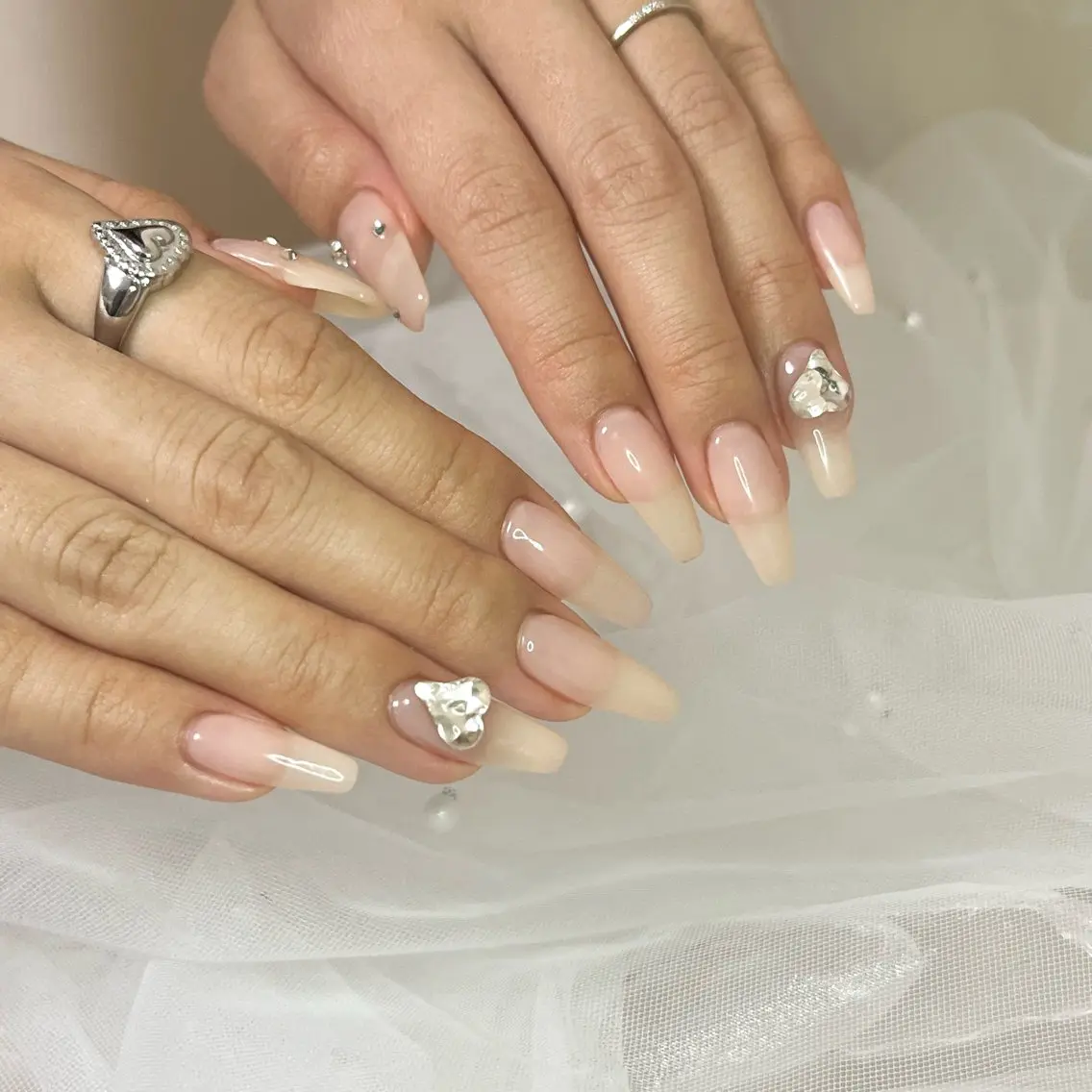 【HAND】チップ長さ出し🍬オフ無し ワンカラーorラメグラ🍬🫧¥6000 色mixok!の写真