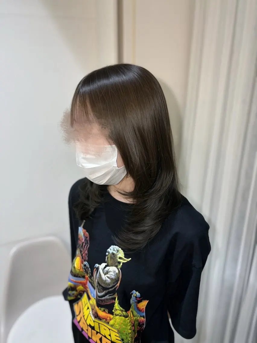 ミディアム カラー ベージュカラー 透明感カラー オリーブベージュ ヘアカラー くろだ かなのヘアスタイル