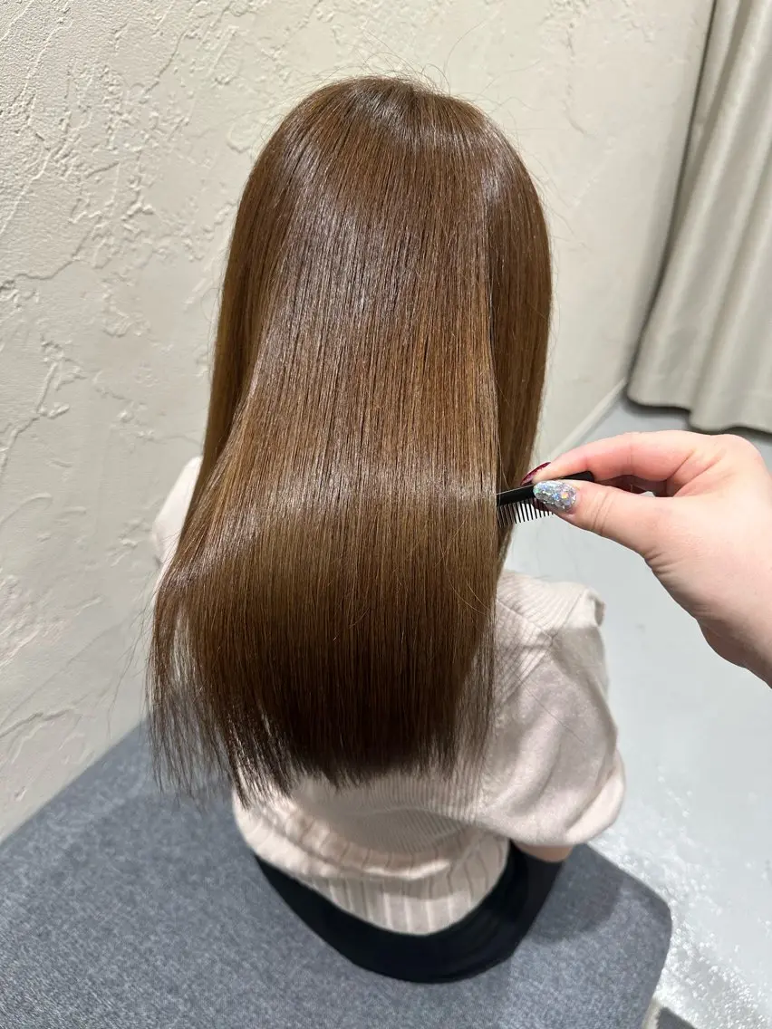 ロング カラー カット ヘアカラー トリートメント 【髪質改善】 夏目結以のヘアスタイル