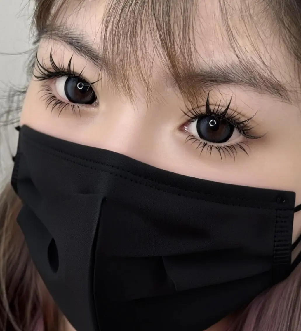 マツエク・マツパ 束感まつ毛 韓国風マツエク 下まつげエクステ ワンホンマツエク Ruka🍭ワンホン 漫画🦊マツエク店のマツエク・マツパデザイン