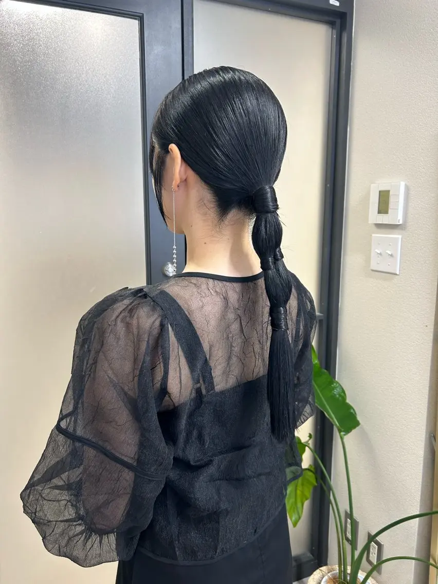 ロング ヘアアレンジ ヘアセット AKO .のヘアスタイル