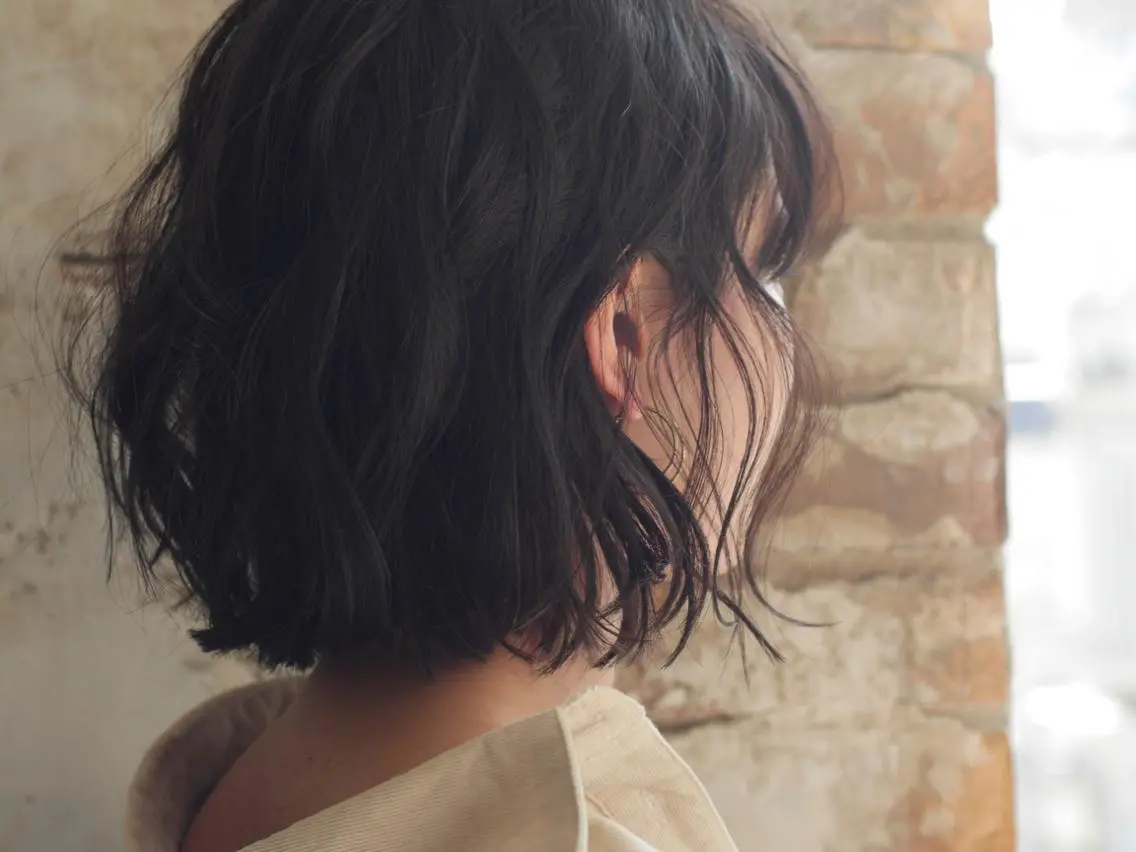 ショート カラー ヘアアレンジ 暗髪カラー🫐パーマ おくだりんかのヘアスタイル