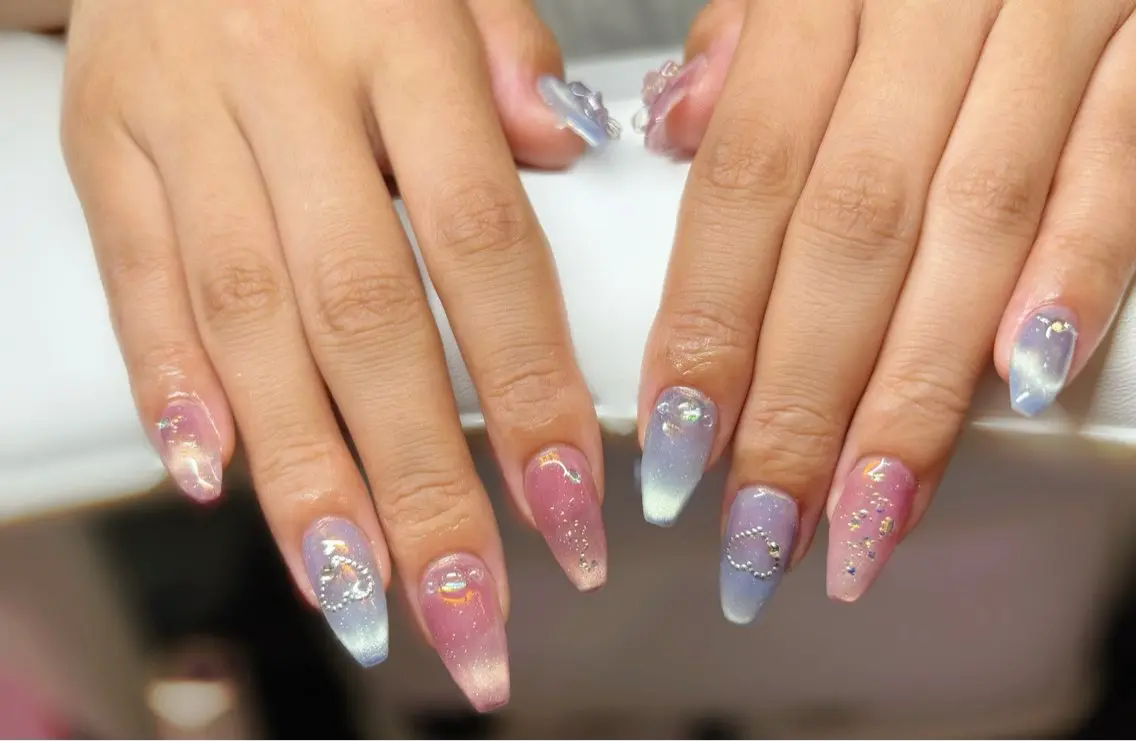 ネイル マグネットネイル . Yuriのネイルデザイン