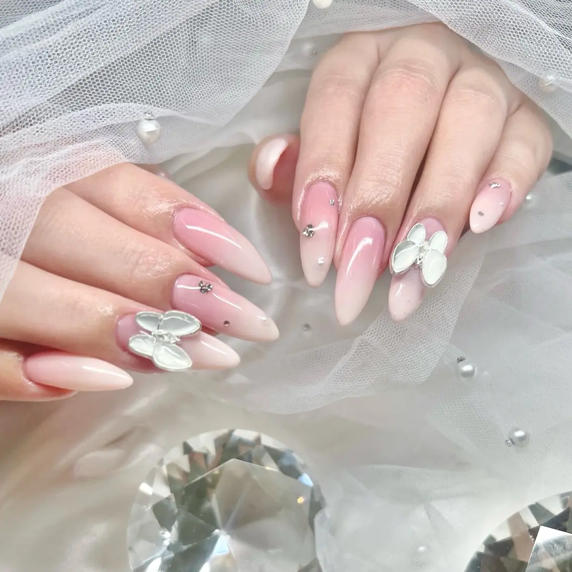 ロング ハンドネイル Nailsalon Angeのネイルデザイン