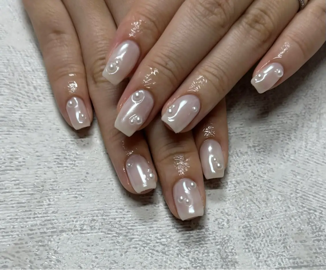 ネイル ミラーネイル 持ち込み 蟹井 彩花のネイルデザイン