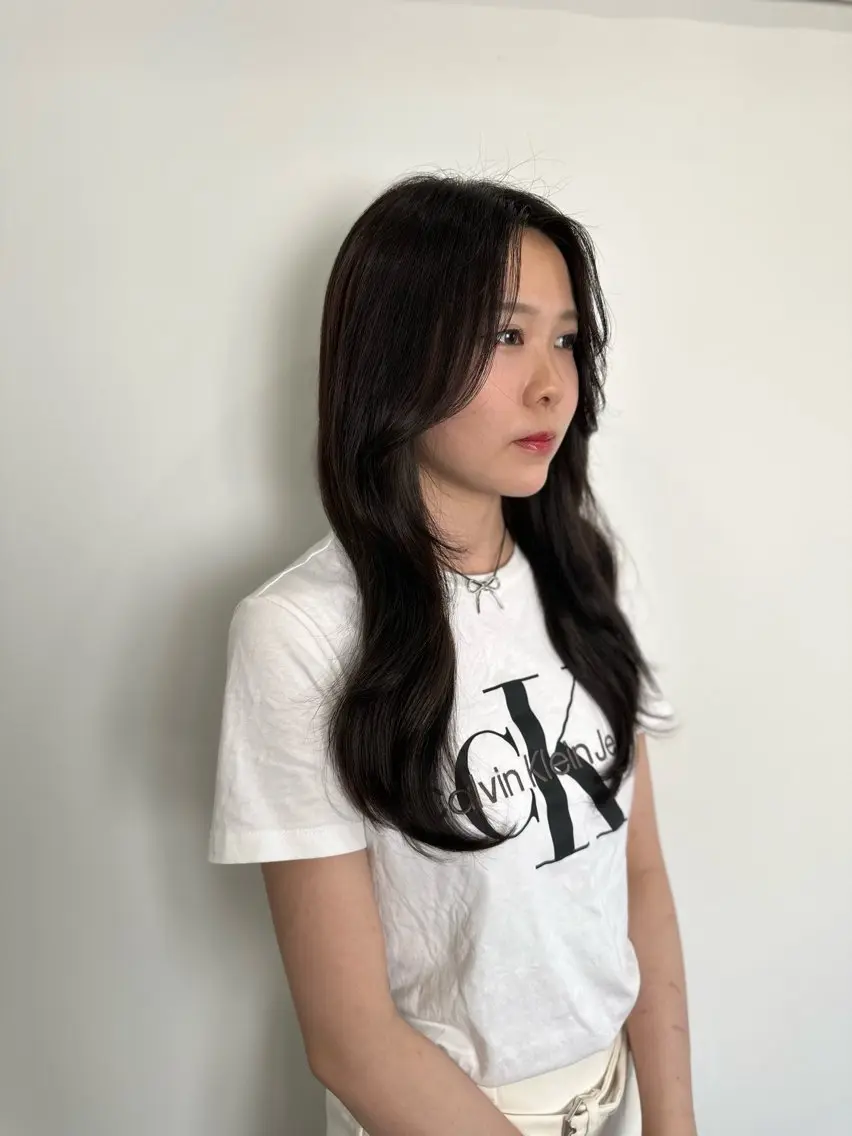 セミロング プルエクステ エクステ レイヤーカット TOMOMI /フロレゾンのヘアスタイル