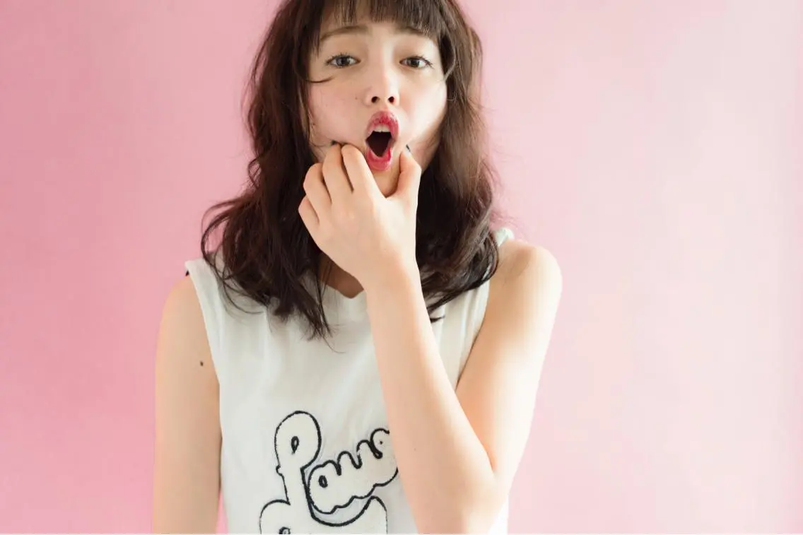 ミディアム カラー THREE byKEEPのヘアスタイル