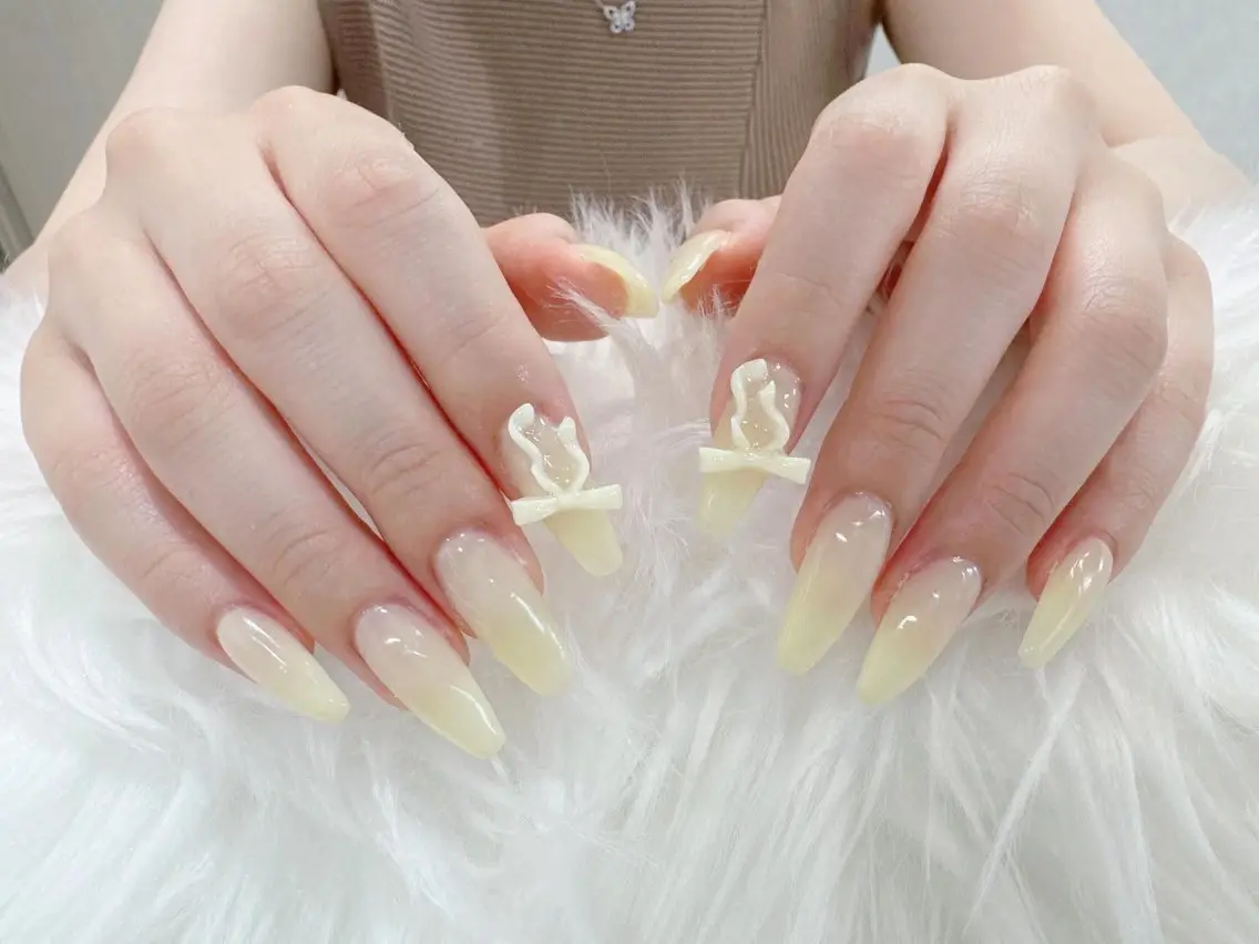 ネイル ブルー フットネイル フレンチネイル 韓国ネイル マグネットネイル ハンドネイル ハンドケア Hara Nail 【持ち込みOK】のネイルデザイン