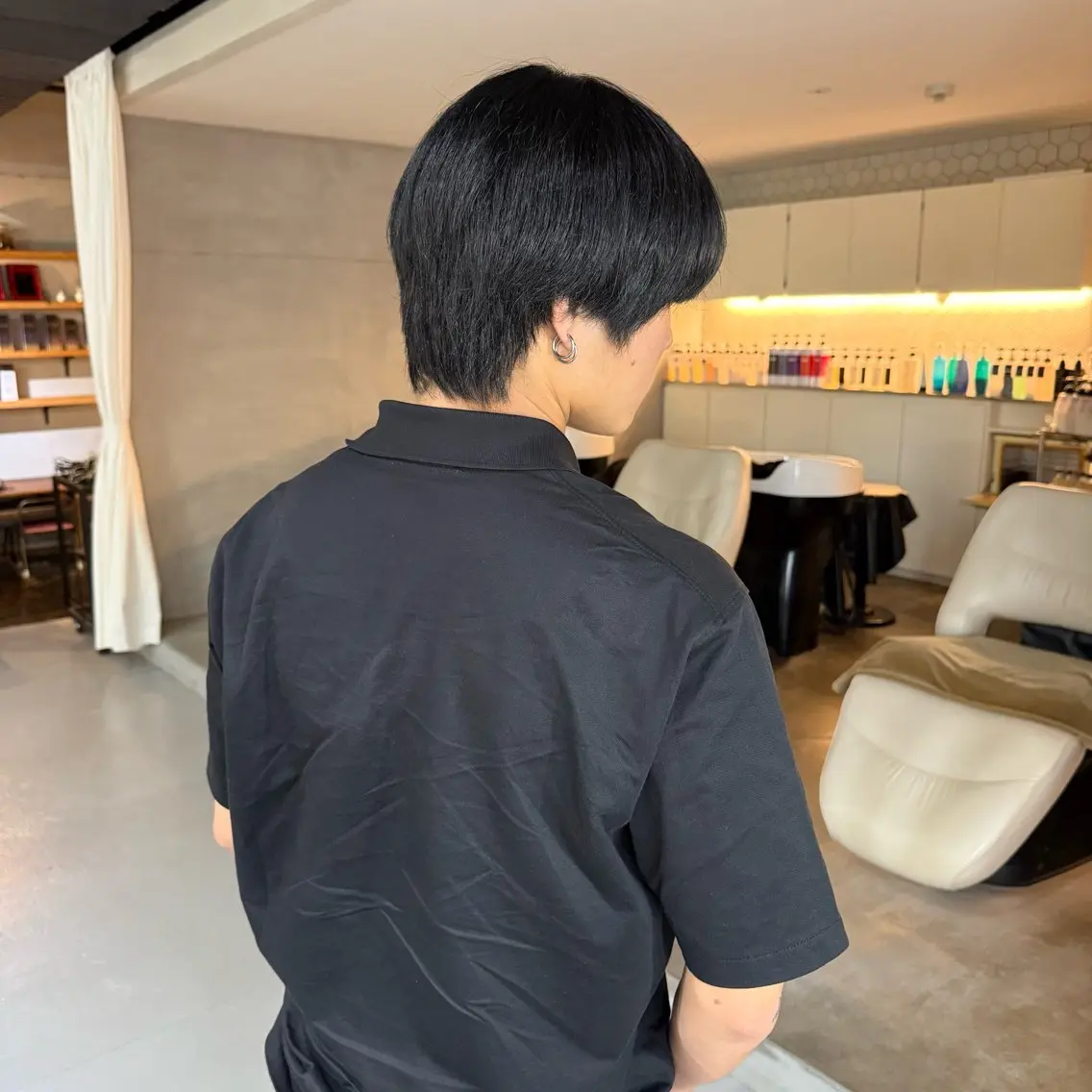 ショート カラー メンズ 黒髪 ブルーカラー ブルーブラック rimi ／透明感カラーのヘアスタイル