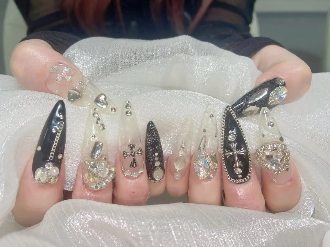 ネイル ハンドネイル Glow Nail スカルプ専門店のネイルデザイン