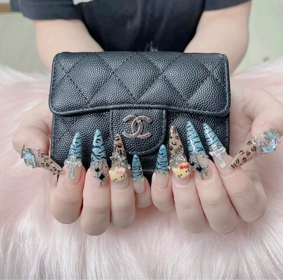 ネイル フレンチネイル ジェルネイル ハロウィン キラキラネイル 韓国ネイル ハンドネイル H.baby Nail Salonのネイルデザイン