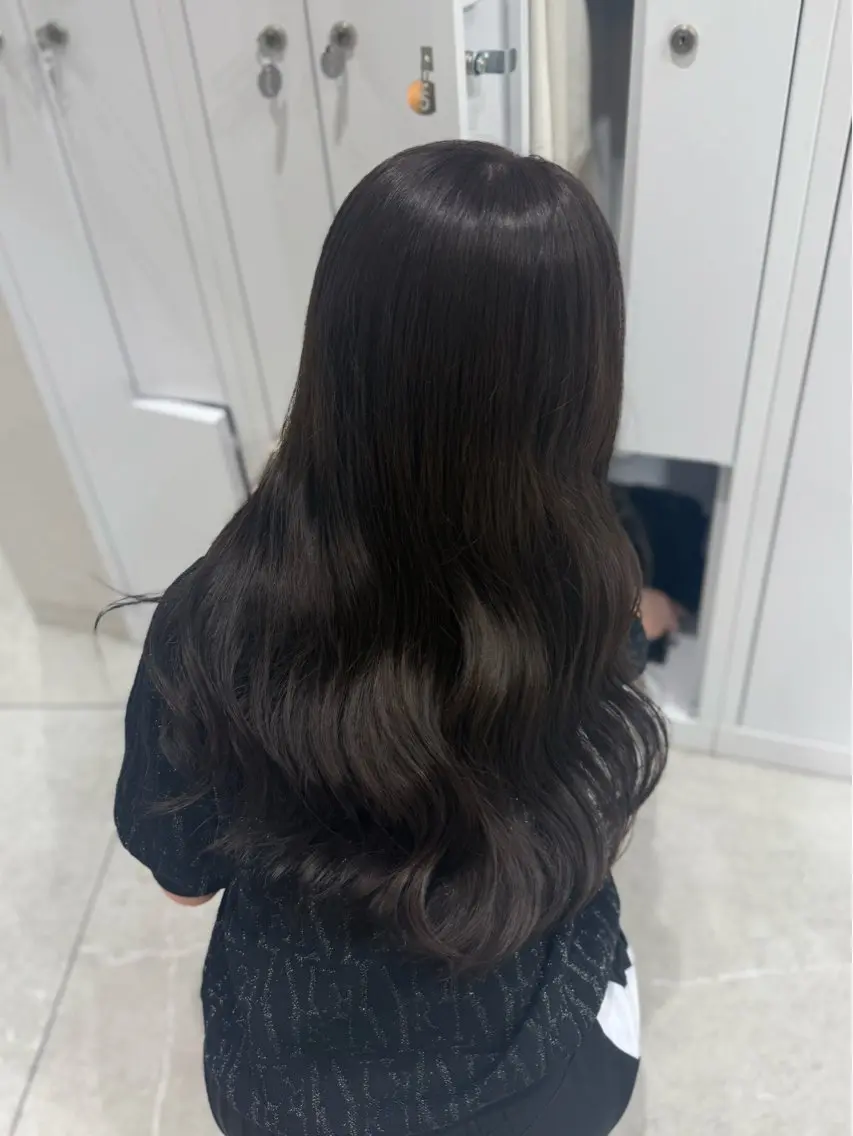 ミディアム カラー ブラウンカラー ヘアカラー トリートメント ショコラ🤎チョコ 🍫マロン🌰暗髪のヘアスタイル