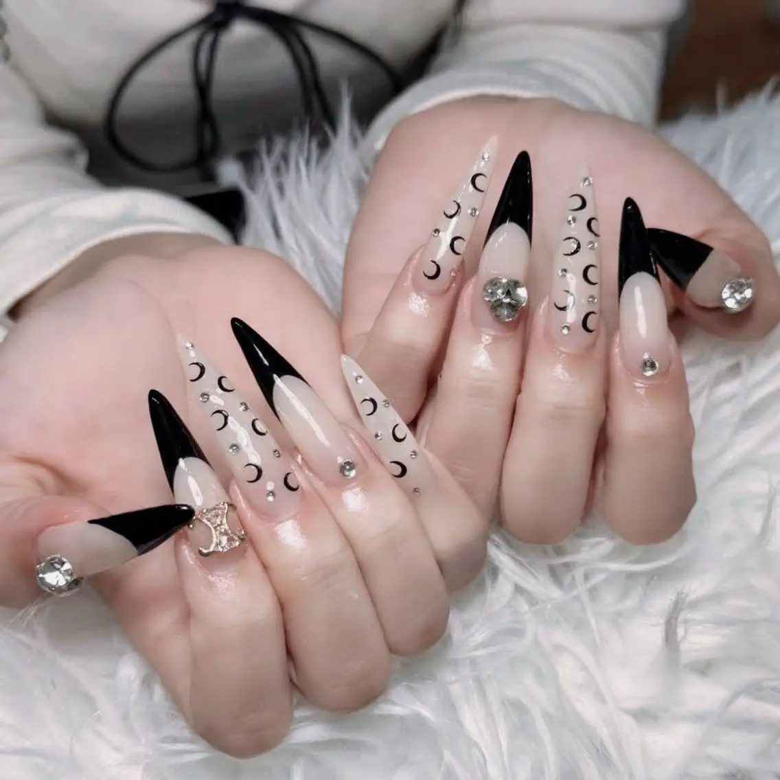 ネイル ジェルネイル 韓国ネイル シンプルネイル 夏ネイル ワンホンネイル ハンドネイル NEM nailstudioのネイルデザイン