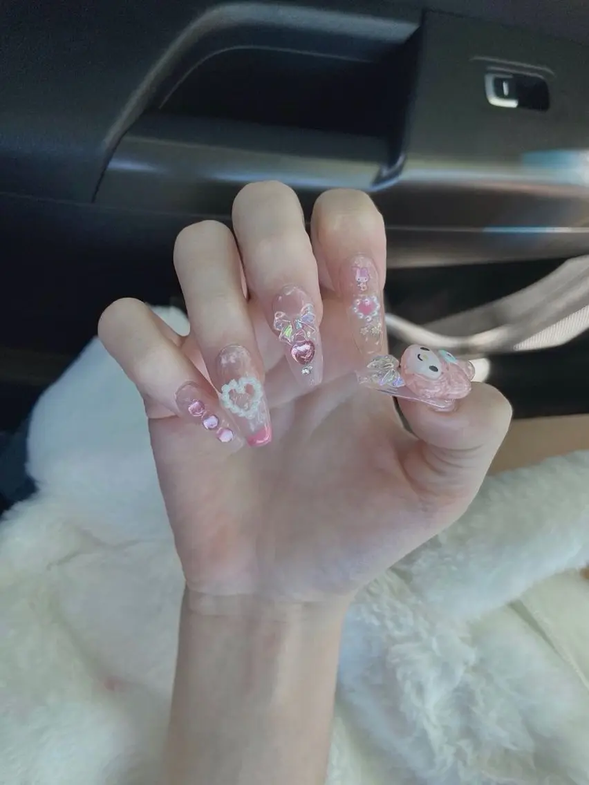 ネイル キラキラネイル 韓国ネイル ロングネイル ワンカラーネイル ワンホンネイル ハンドネイル Rina Nail.Blingのネイルデザイン