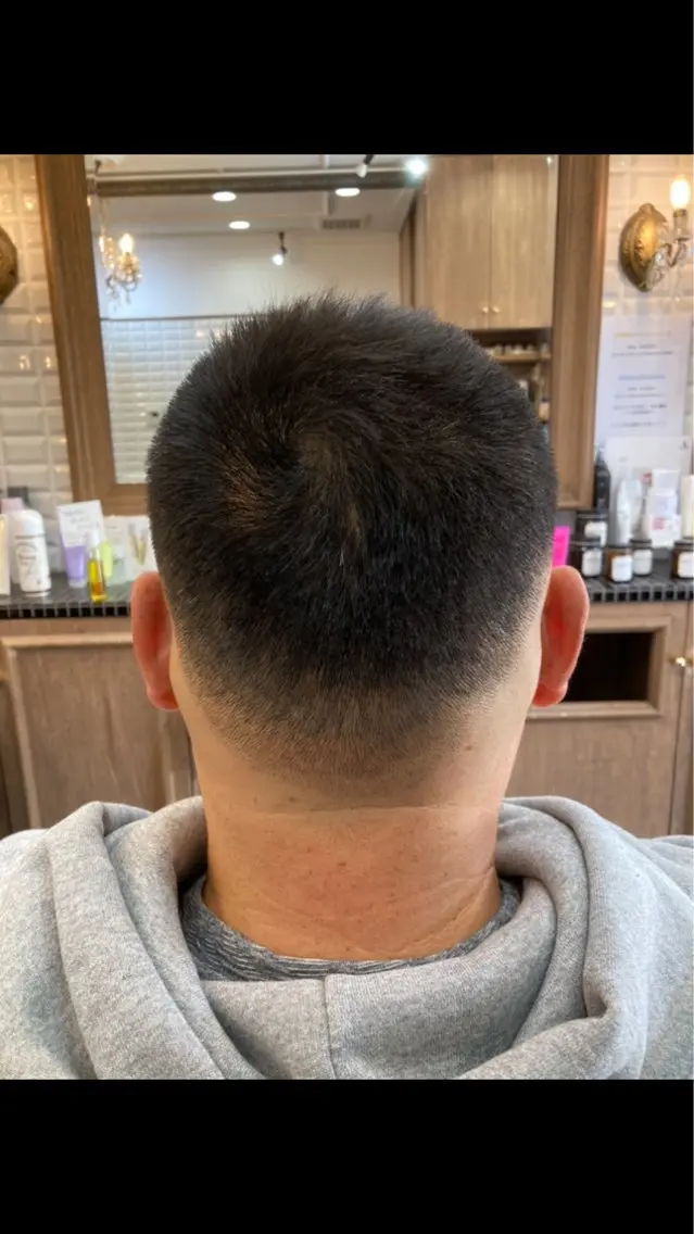 ショート メンズ フェードカット モヒカン スキンフェード ルピナス中田店長 山口大地のヘアスタイル