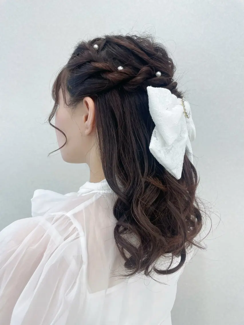 セミロング ヘアアレンジ ハーフアップ CARELLY Rukaのマツエク・マツパデザイン