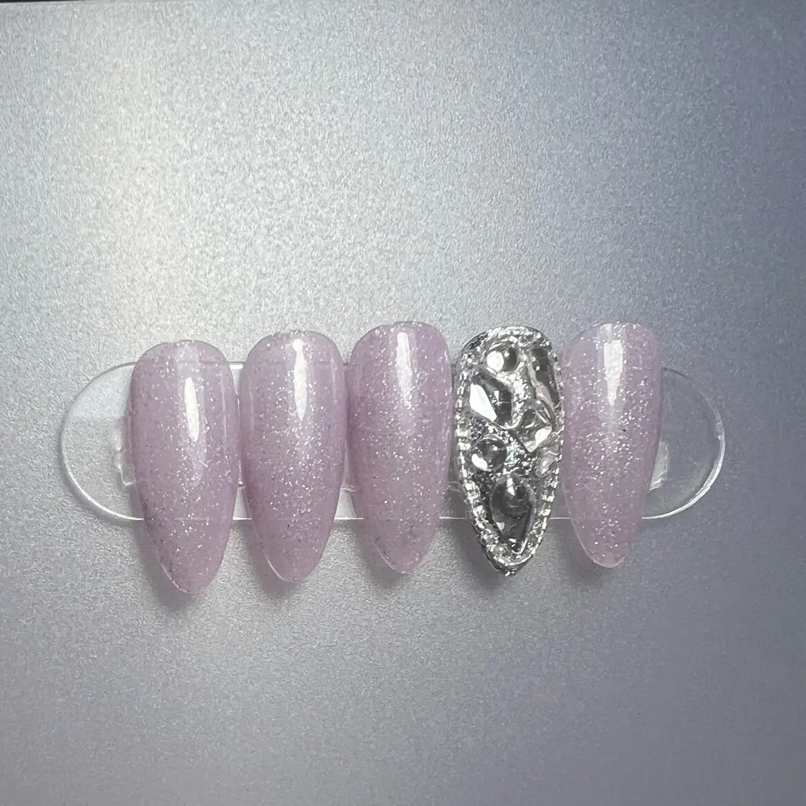 [HAND]2本埋め尽くしデザインの写真