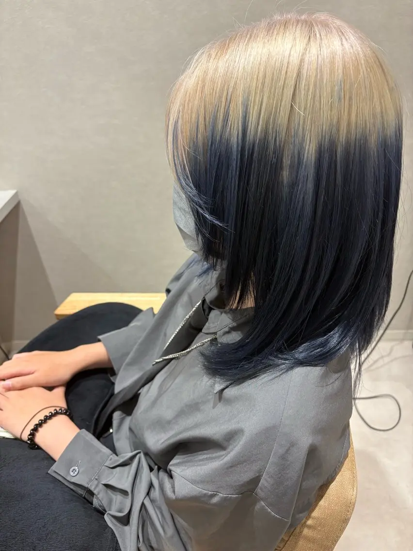 セミロング カラー ヘアカラー 💜N°大分💜 三浦のヘアスタイル