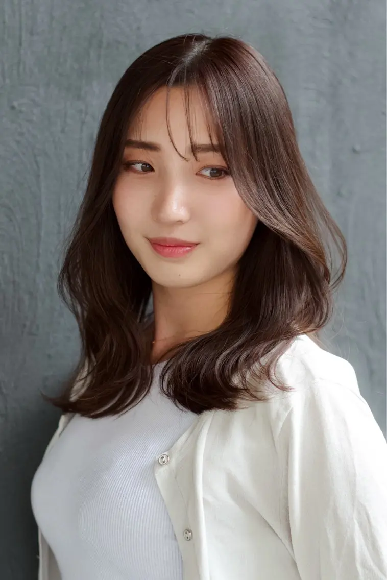 ミディアム ミディアムレイヤー レイヤーカット 外ハネヘア ✨ご新規様のみ✨ ウンノのヘアスタイル