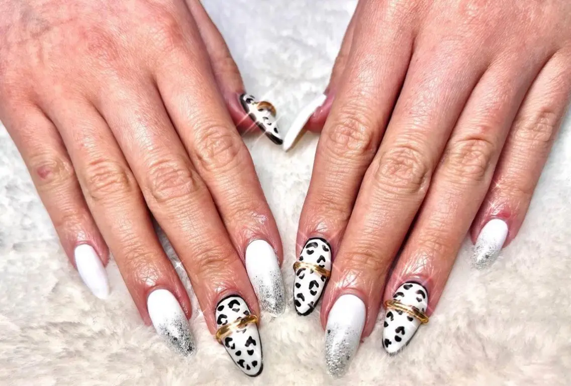セミロング kurumi nailのネイルデザイン