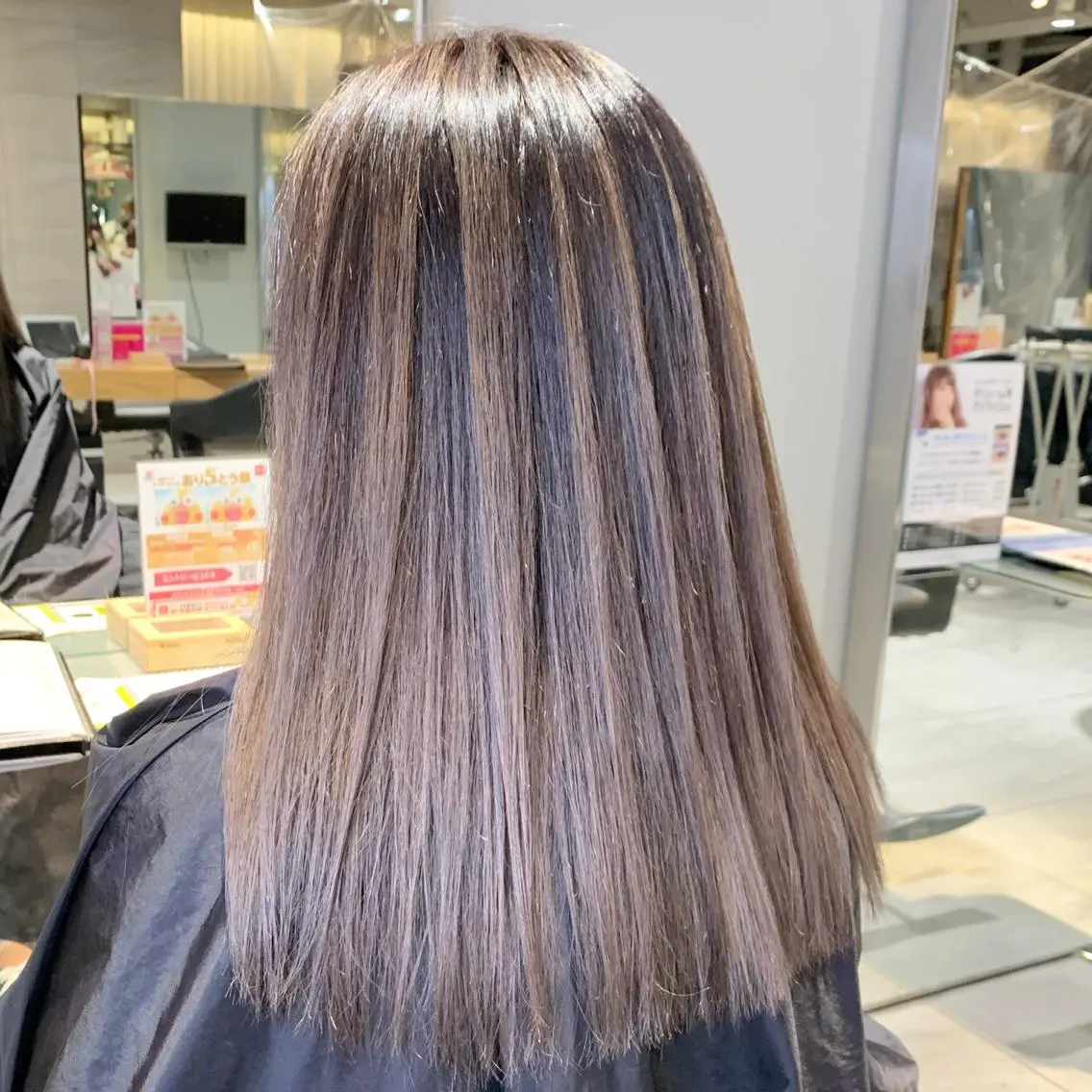 セミロング カラー パーマ ヘアアレンジ メンズ キッズ ネイル マツエク・マツパ 酸性ストレート 髪質改善大槻勇樹のヘアスタイル