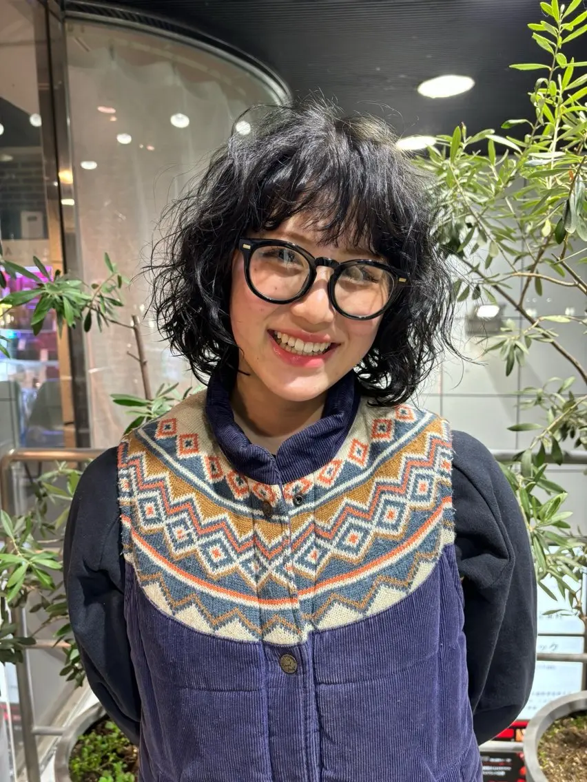 ショート パーマ カット パーマ トリートメント ヘッドスパ 髪質改善 ネイル コトミ🐸のヘアスタイル