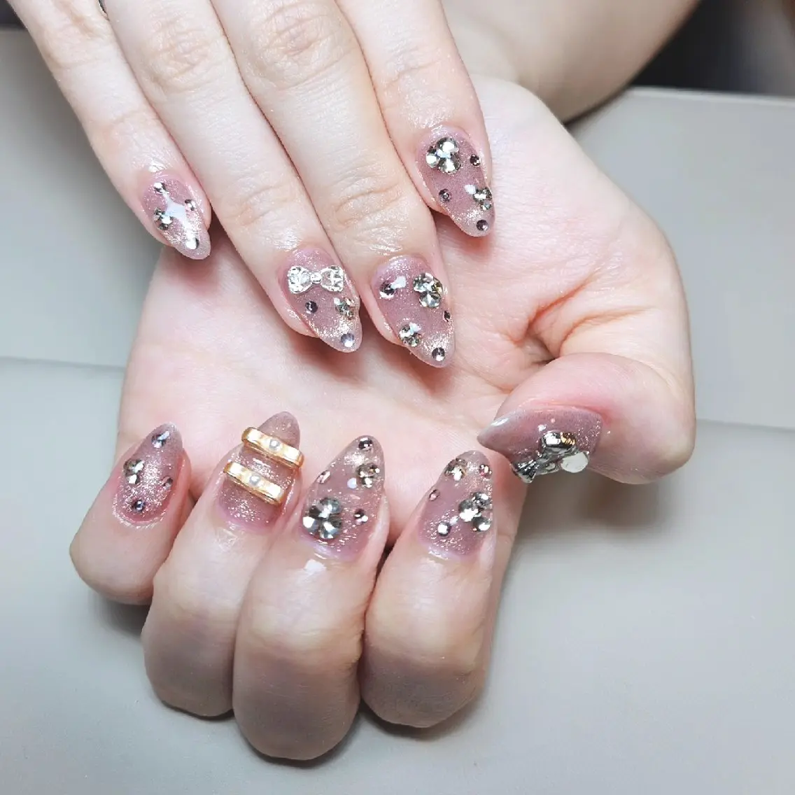 ネイル 🍭Yun nail hyejin🌸のネイルデザイン