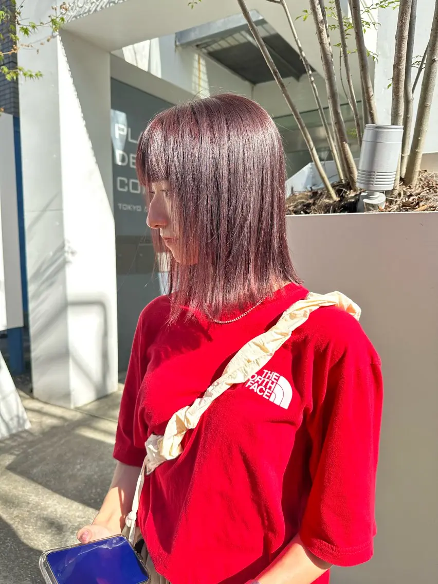 ミディアム カラー ブリーチ ボルドーカラー ハイトーンカラー ブリーチなしカラー ボブ カット ヘアカラー トリートメント REINA☁️透明感 カラー/ぷつっと♡のヘアスタイル