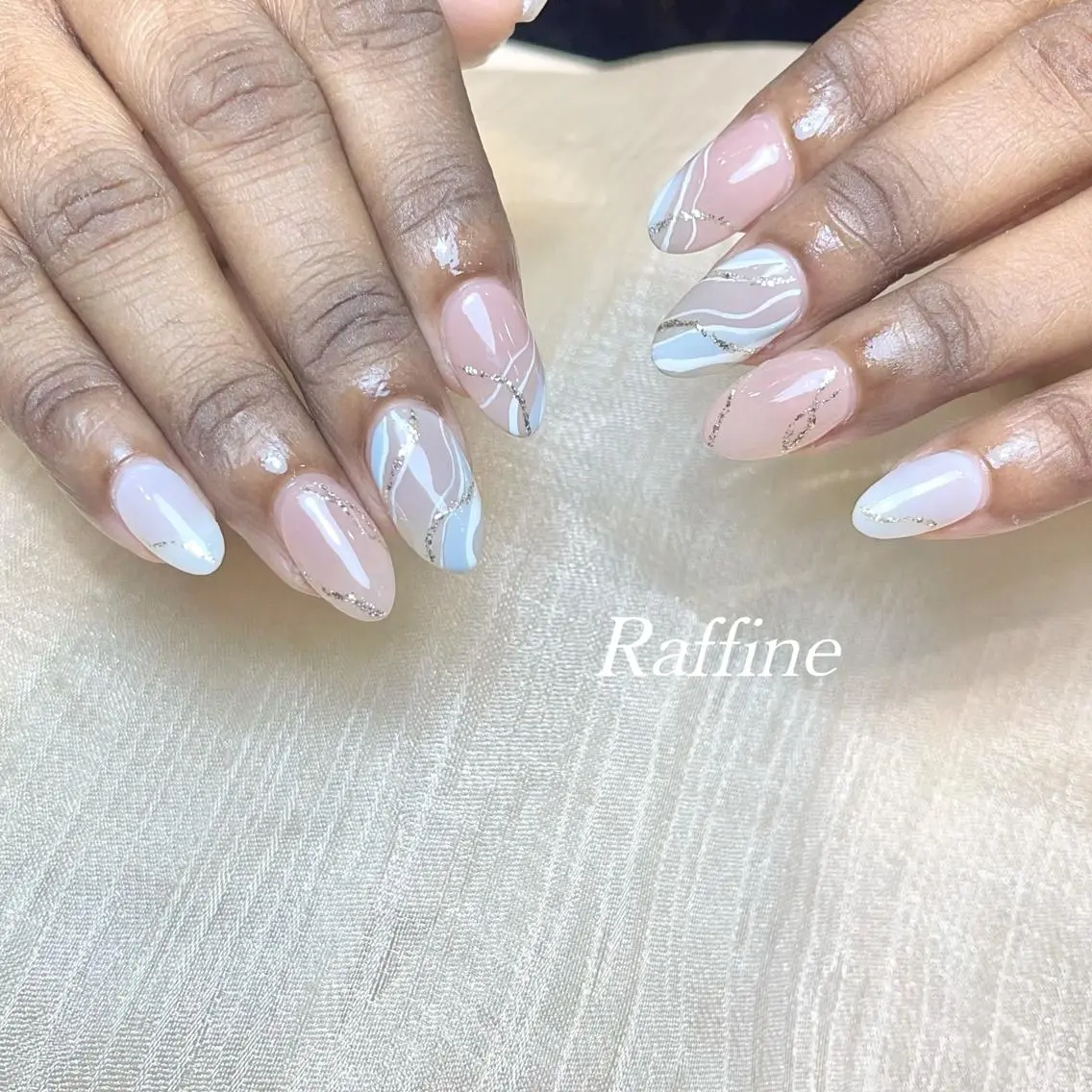 ネイル RAFFINE haru🦋🩵のネイルデザイン