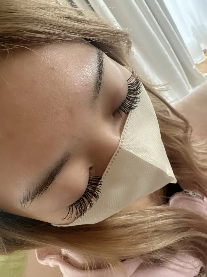 マツエク・マツパ バインドロック 伊藤名紬 マツエク専門のマツエク・マツパデザイン