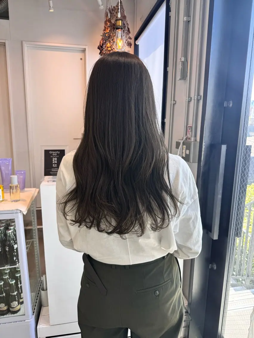 ロング カラー パーマ カット パーマ 松坂 真衣のヘアスタイル