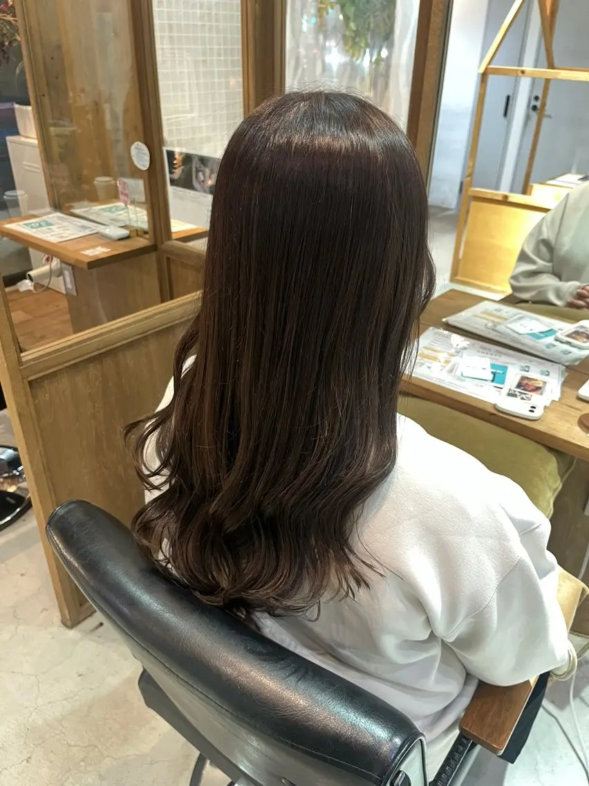 セミロング カット ヘアカラー FERIA池田 神原萌花のヘアスタイル