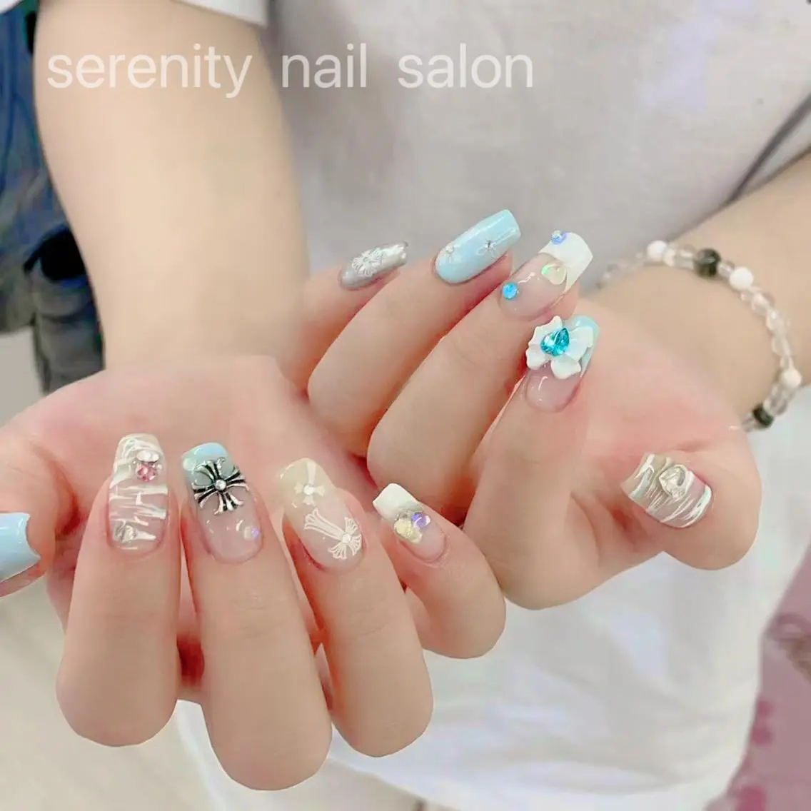 ネイル ハンドネイル ハンドケア ✨Serenity Nail salonのネイルデザイン