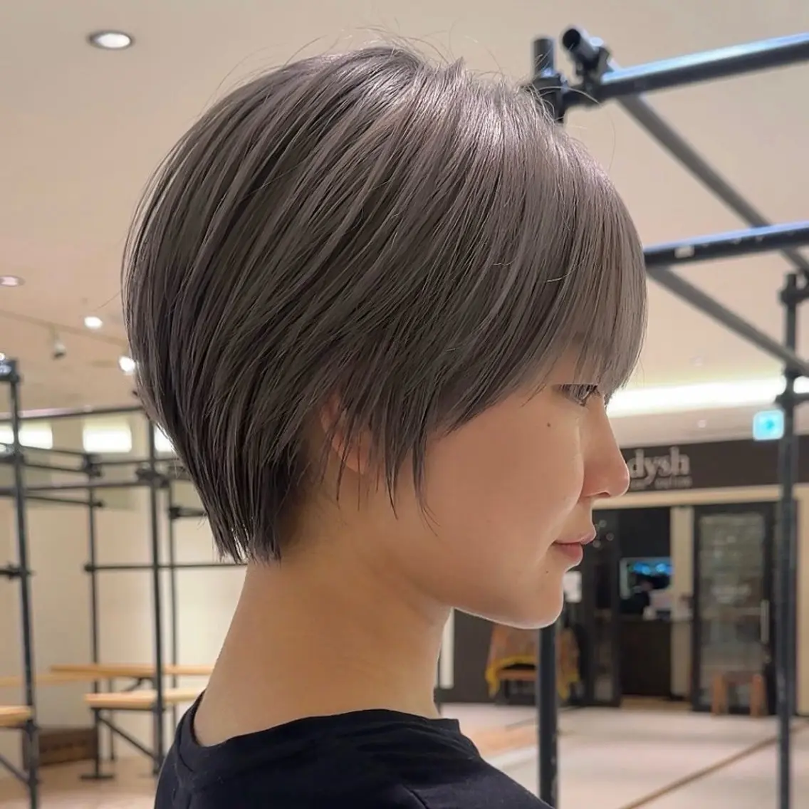 ショート 出仙 拓巳のヘアスタイル