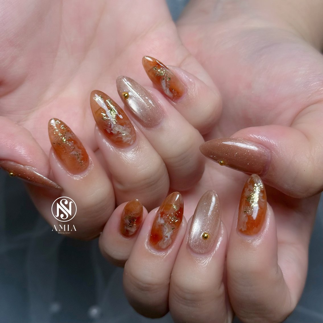 セミロング ハンドネイル フットネイル ハンドケア 🌟AMIA BEAUTY🌟のネイルデザイン
