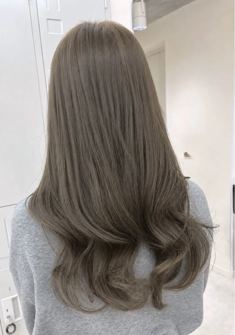 ロング カラー ヘアカラー NaVIユウジ オリーブ/レイヤーのヘアスタイル