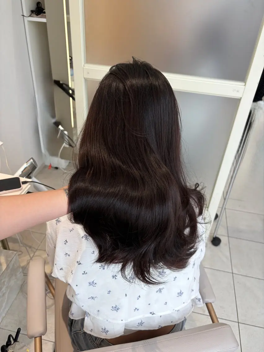 ミディアム カラー ヘアカラー トリートメント Hina🫧透明感 /上品/モテ🫧のヘアスタイル