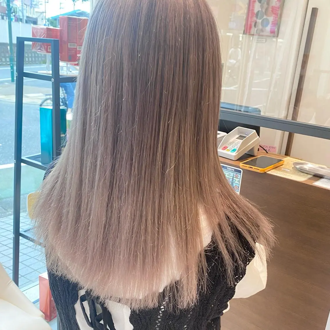 セミロング カラー ウルフカット ハッシュカット/七海のヘアスタイル