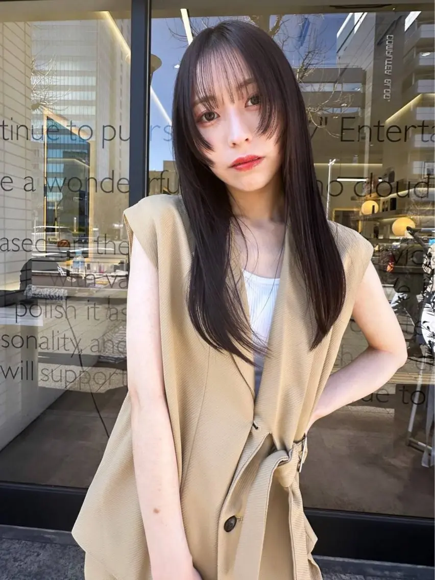 ロング カット 内山 みどりのヘアスタイル