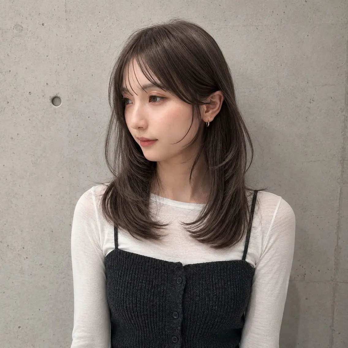ミディアム カラー ミディアムレイヤー ブラウンカラー 透明感カラー 韓国風ヘア レイヤーカット カット ヘアカラー トリートメント 盛れる顔まわりカット 髪質改善/渋谷/れんのヘアスタイル