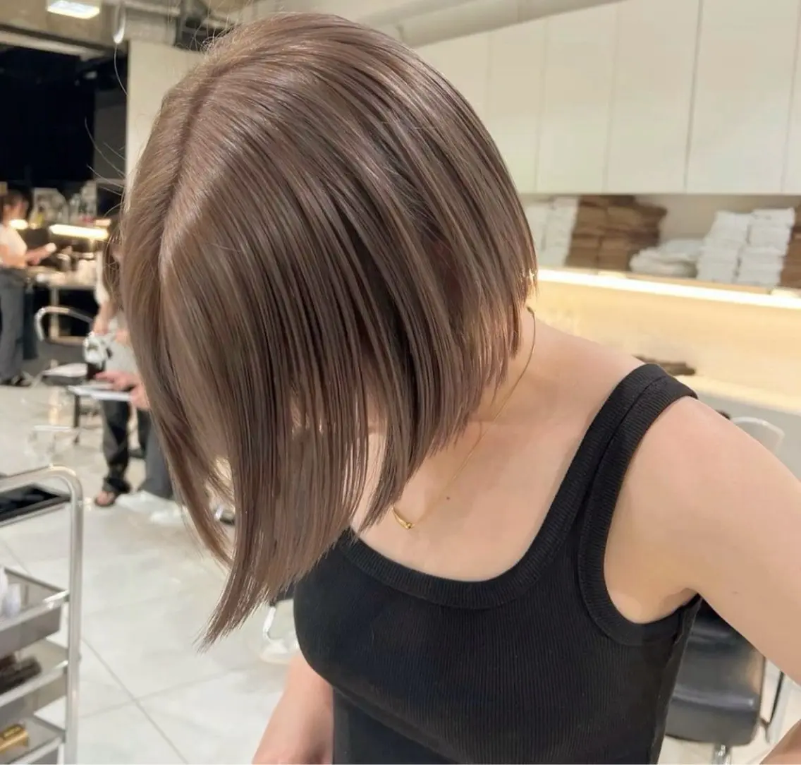 ミディアム カラー 庄野友規 ／グラデーションボブのヘアスタイル