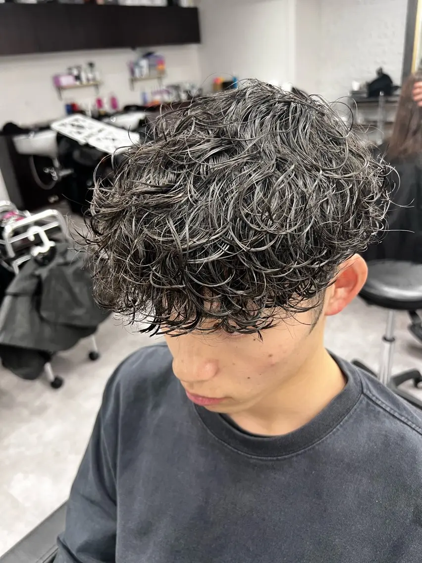 パーマ メンズ メンズパーマ 波巻きパーマ 笹江 瑞穂のヘアスタイル