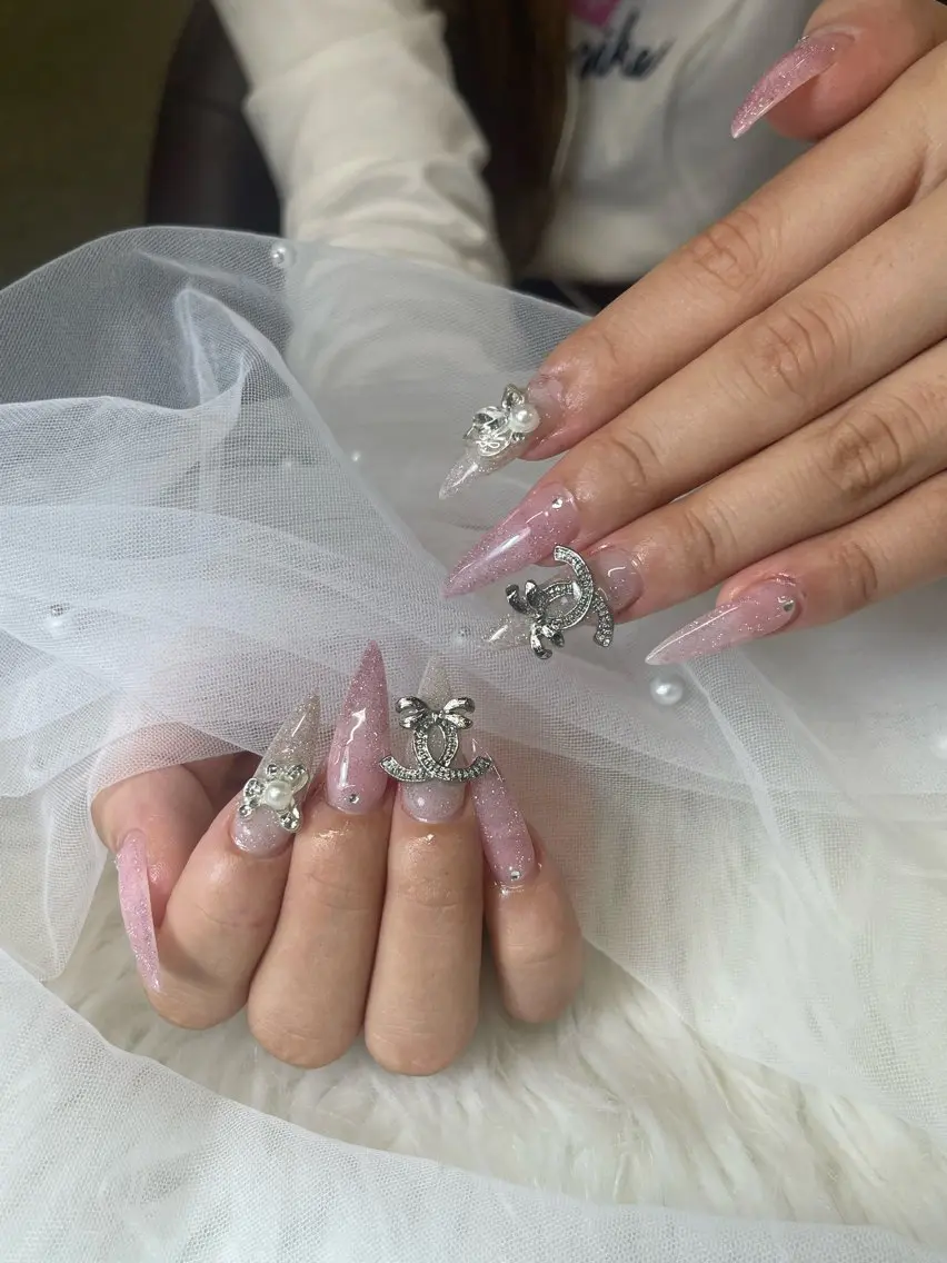 ネイル ハンドネイル NiJi Nailsのネイルデザイン