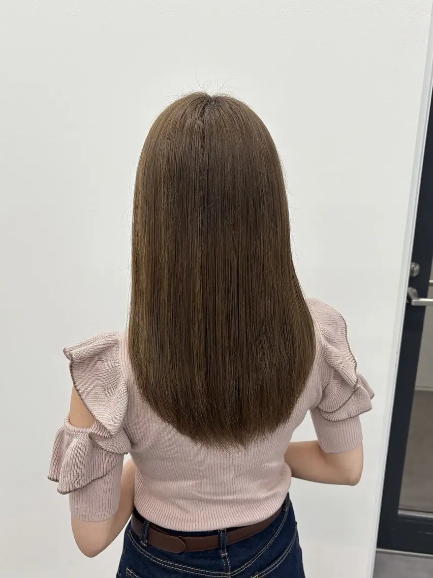 セミロング 🖤韓国風カラー🩷 /ツヤ髪✨️はるかのヘアスタイル